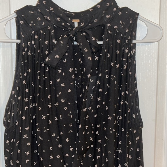 Free People Sleeveless Blouse - Picture 4 of 5